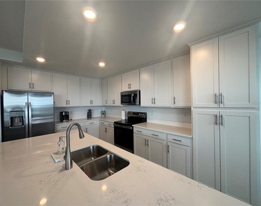 17560 Opal Sand Drive - Photo Thumbnail 6