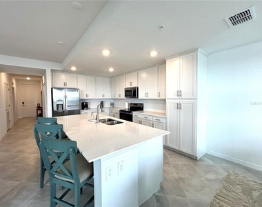 17560 Opal Sand Drive - Photo Thumbnail 3