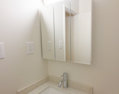 317 East 91st Street - Photo Thumbnail 12