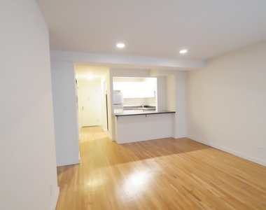 317 East 91st Street - Photo Thumbnail 3