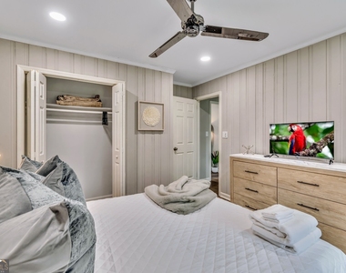 597 S Gordon Road Sw - Photo Thumbnail 10
