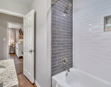 597 S Gordon Road Sw - Photo Thumbnail 12