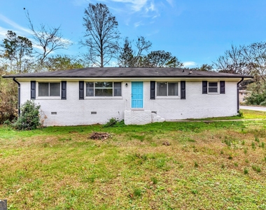 597 S Gordon Road Sw - Photo Thumbnail 23
