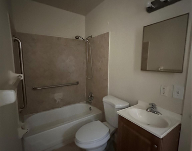 728 Nw 4th Avenue - Photo Thumbnail 5