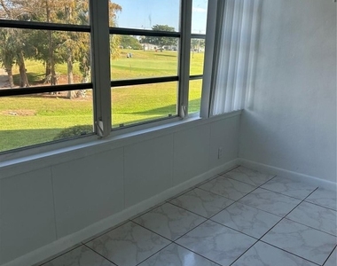 7807 Golf Circle Drive - Photo Thumbnail 5