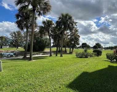 7807 Golf Circle Drive - Photo Thumbnail 2