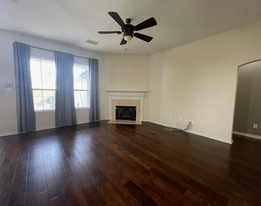 8525 Hudson Street - Photo Thumbnail 8