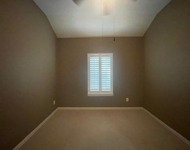 8525 Hudson Street - Photo Thumbnail 14