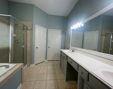 8525 Hudson Street - Photo Thumbnail 13
