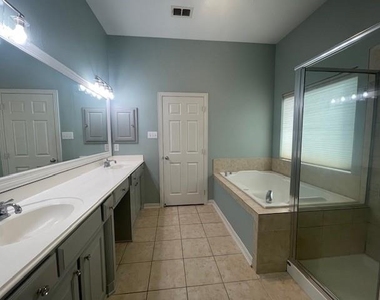 8525 Hudson Street - Photo Thumbnail 12