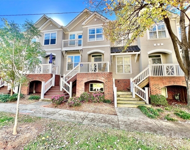 833 W 4th Street - Photo Thumbnail 1