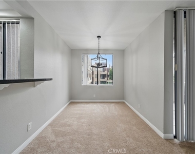 7826 Topanga Canyon Boulevard - Photo Thumbnail 30