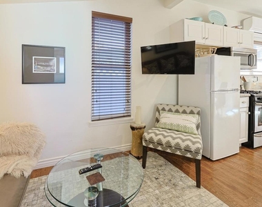 205.5 C Avenue - Photo Thumbnail 14