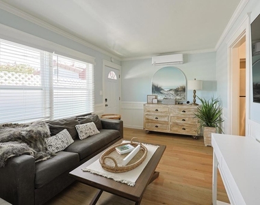 207 C Avenue - Photo Thumbnail 12
