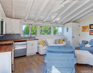 681 Seaview Street - Photo Thumbnail 10