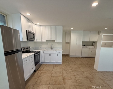 2954 Hermosa Avenue - Photo Thumbnail 5