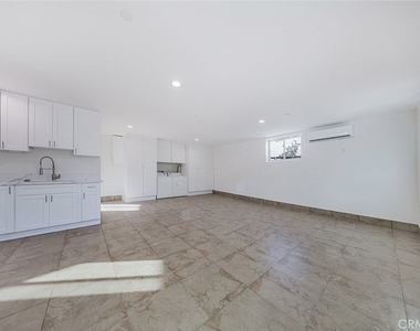 2954 Hermosa Avenue - Photo Thumbnail 2