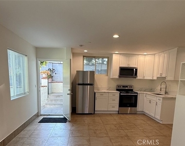 2954 Hermosa Avenue - Photo Thumbnail 9