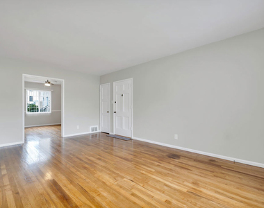 4086 Abourne Road - Photo Thumbnail 15