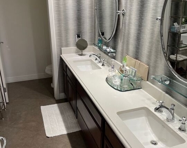 2142 Century Park Lane - Photo Thumbnail 8