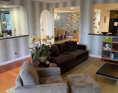 2142 Century Park Lane - Photo Thumbnail 16