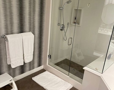 2142 Century Park Lane - Photo Thumbnail 25
