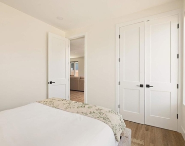 4614 Cape May Ave - Photo Thumbnail 11