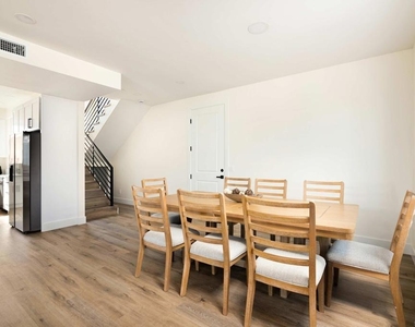 4614 Cape May Ave - Photo Thumbnail 7