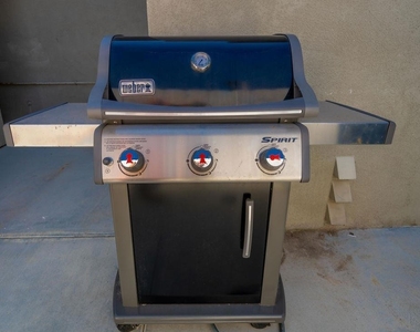 841 Beryl St - Photo Thumbnail 21