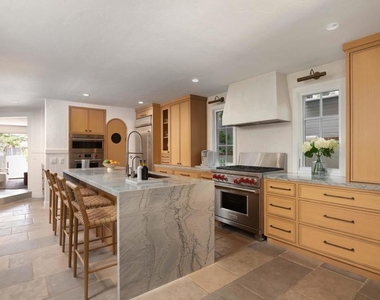 335 Gravilla Street - Photo Thumbnail 1