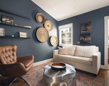 335 Gravilla Street - Photo Thumbnail 7