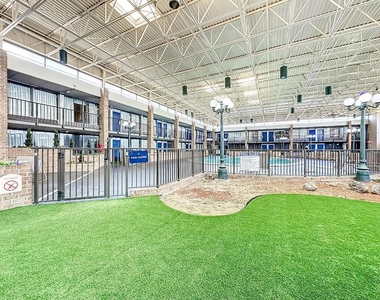 910 Suemac Road - Photo Thumbnail 9