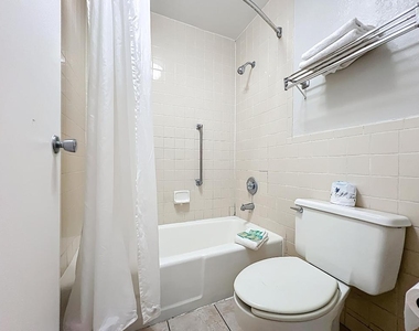 4645 N Socrum Loop Road - Photo Thumbnail 12