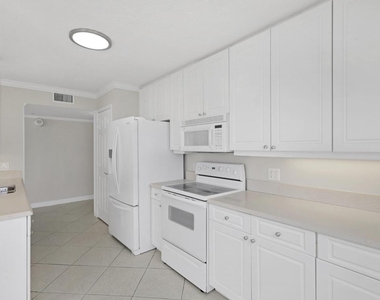 5049 N Highway A1a - Photo Thumbnail 7