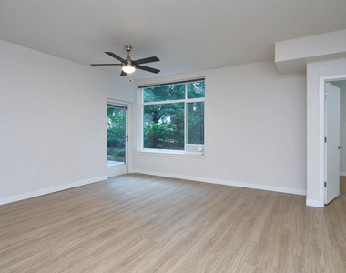 8102 161st Ave Ne - Photo Thumbnail 13