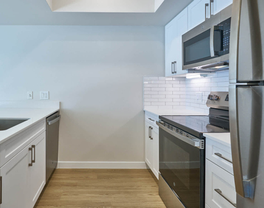 8102 161st Ave Ne - Photo Thumbnail 7