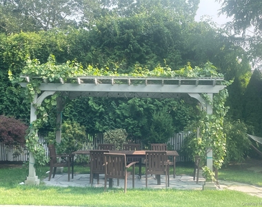 38 Jessup Avenue - Photo Thumbnail 5