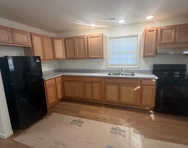 8859 Clendaniel Pond Road - Photo Thumbnail 7
