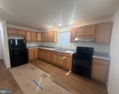 8859 Clendaniel Pond Road - Photo Thumbnail 9