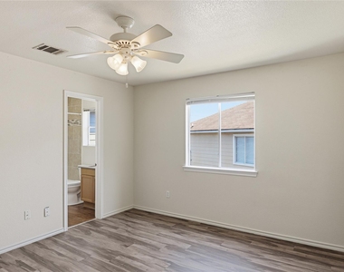 885 Sagewood Trl - Photo Thumbnail 14