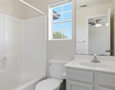 885 Sagewood Trl - Photo Thumbnail 17