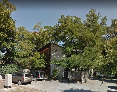 4701 Red River St - Photo Thumbnail 6