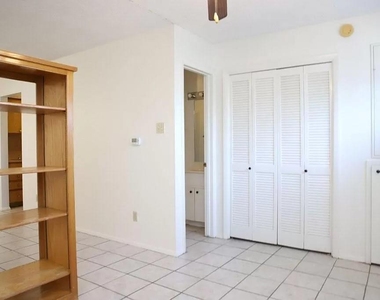 4701 Red River St - Photo Thumbnail 1