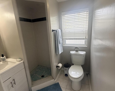 200 Walnut Street - Photo Thumbnail 9