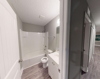 2222 Thomas Court - Photo Thumbnail 6