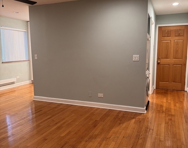 705 Strom Drive - Photo Thumbnail 3