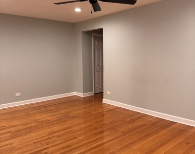 705 Strom Drive - Photo Thumbnail 2