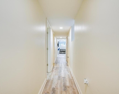 4829 S Forrestville Avenue - Photo Thumbnail 17