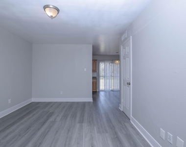 9834 Denning Drive - Photo Thumbnail 4