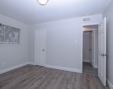 9834 Denning Drive - Photo Thumbnail 24